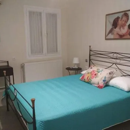 Six Blossoms 2 Bedroom ! Exanthia